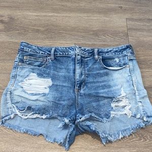 American Eagle women’s jean shorts